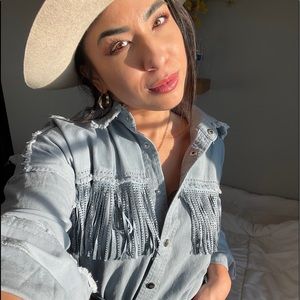 Meet your Posher, Christine